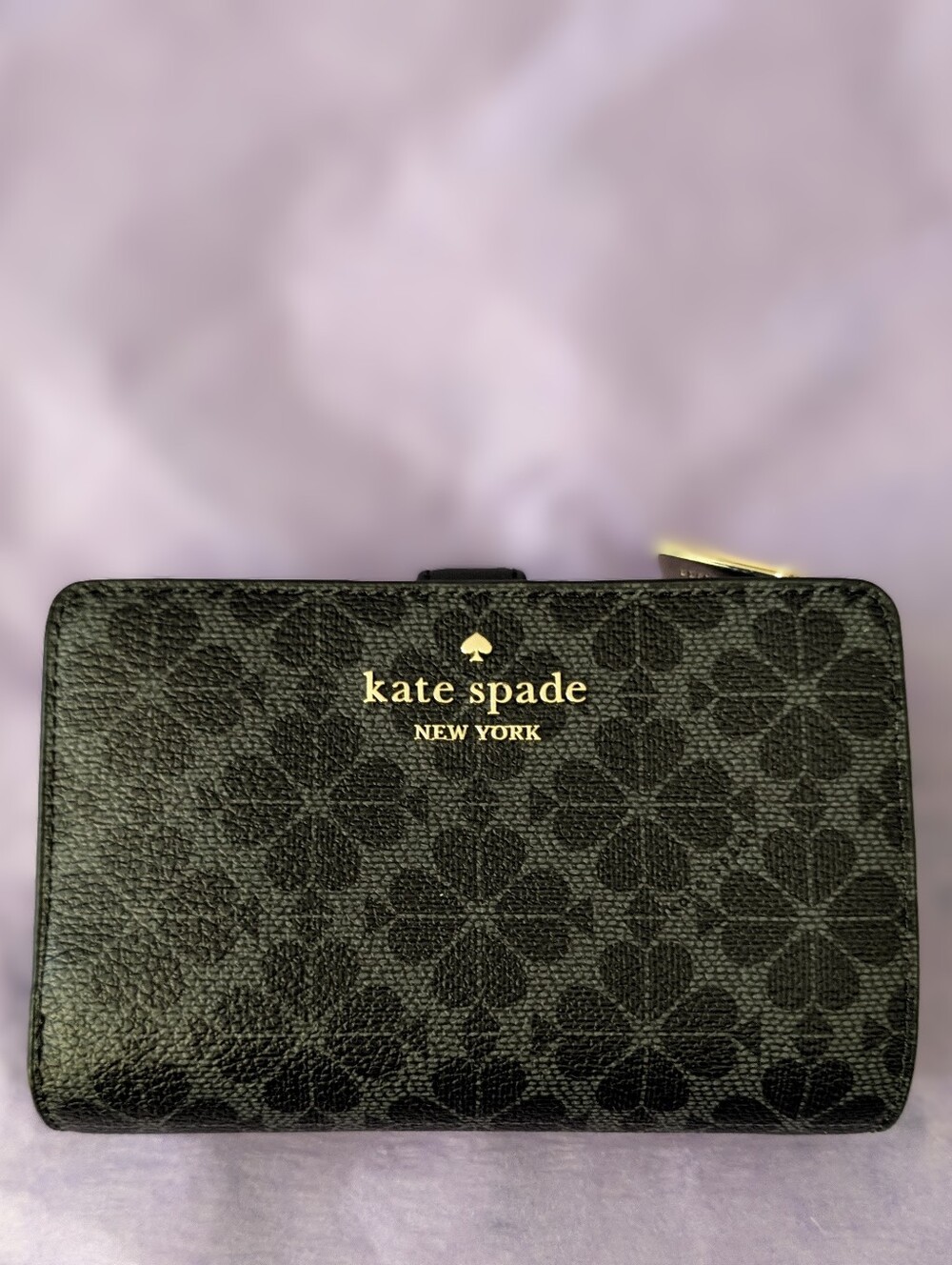 Kate Spade Medium Bifold Wallet Flower Black KN756 NWT